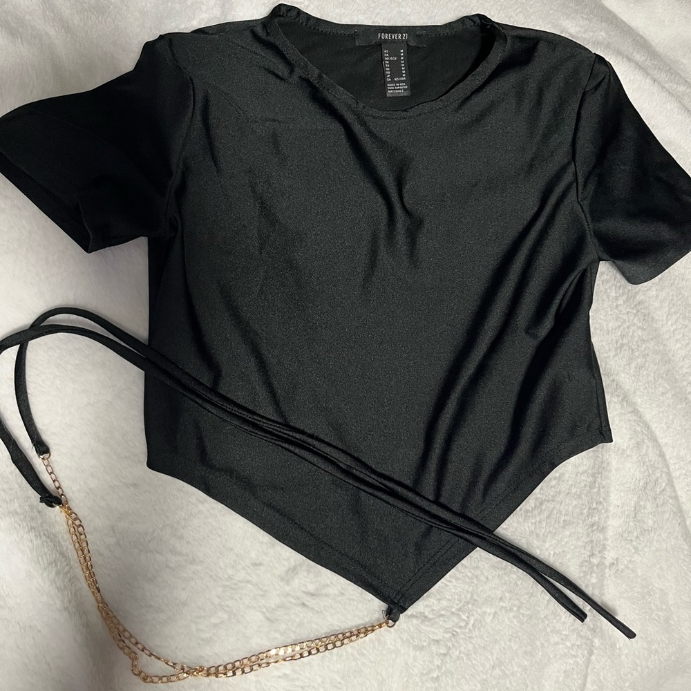 Form fitting crop top